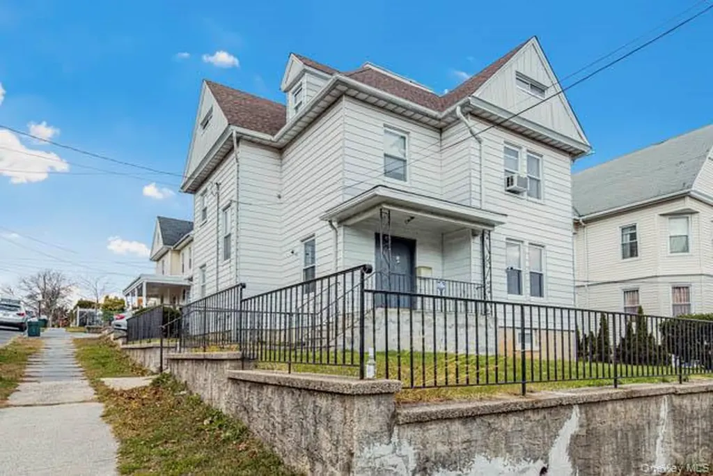 69 Waring Place Yonkers NY 10703