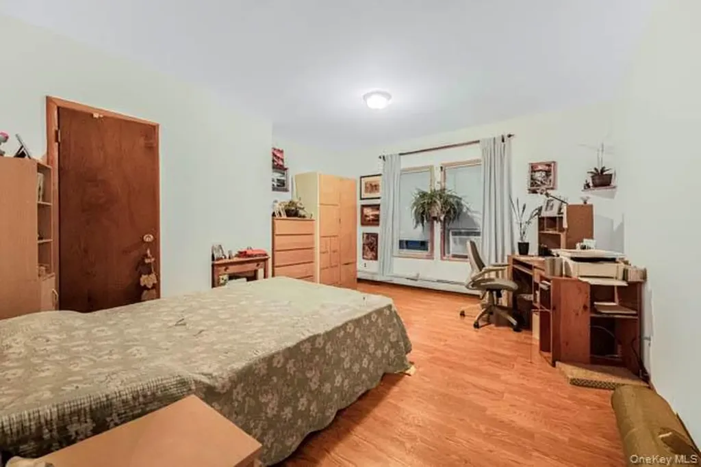 69 Waring Place Yonkers NY 10703