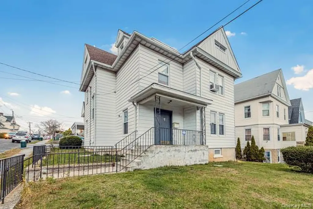 69 Waring Place Yonkers NY 10703