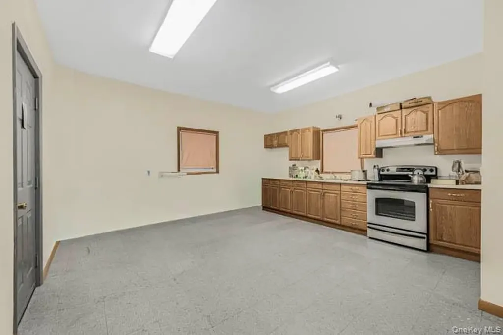 69 Waring Place Yonkers NY 10703
