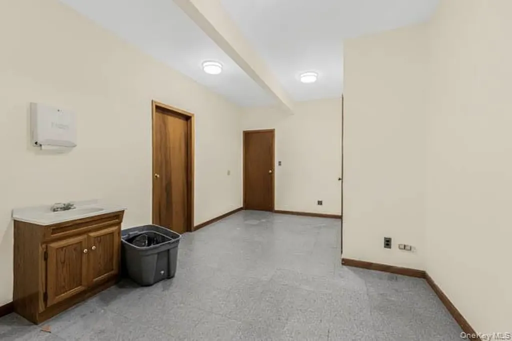 69 Waring Place Yonkers NY 10703