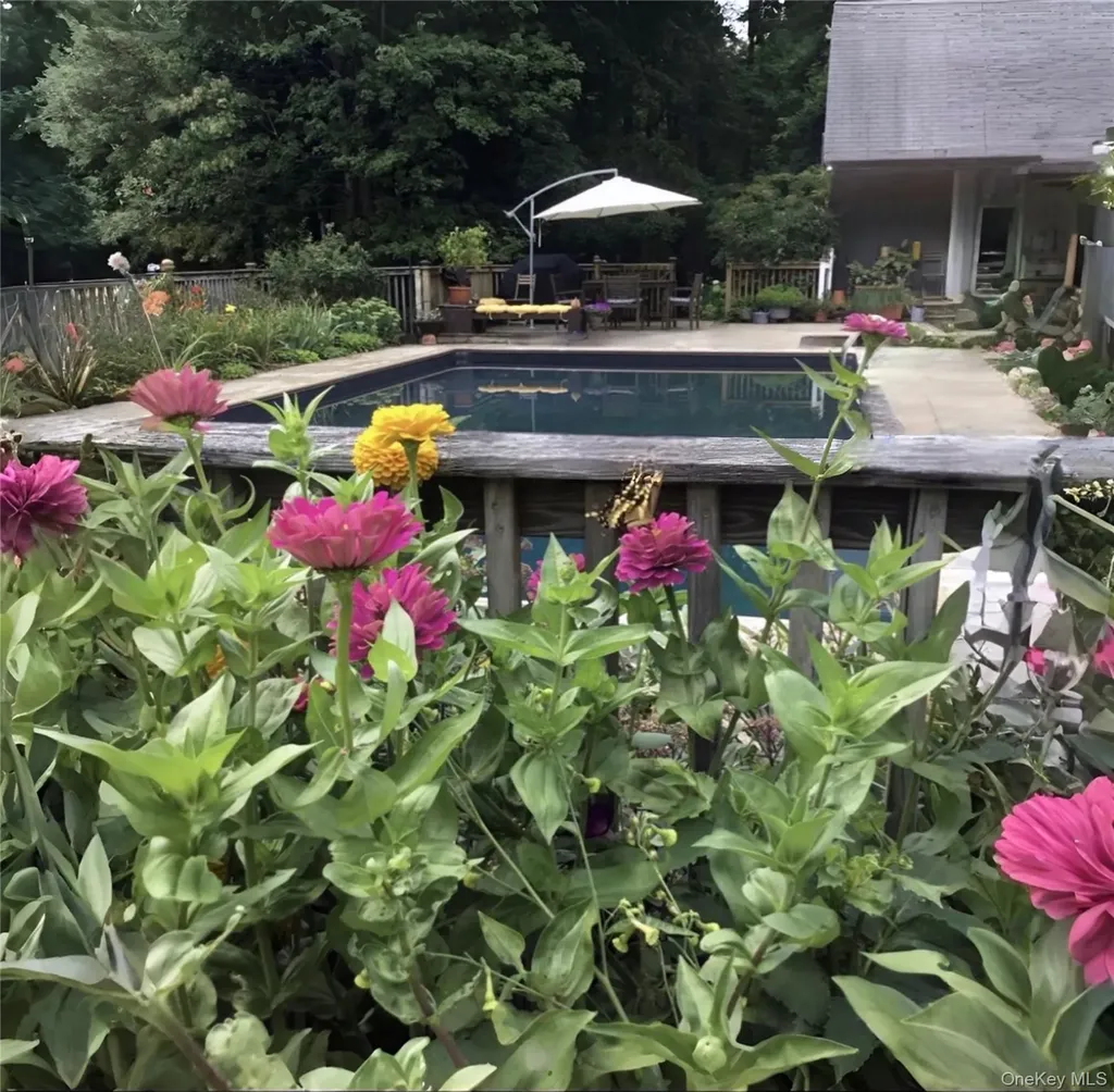 40 Engel Road Chatham NY 12136