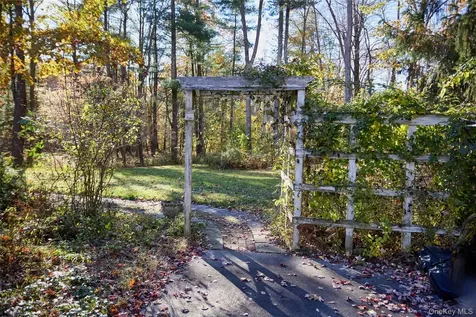 40 Engel Road Chatham NY 12136