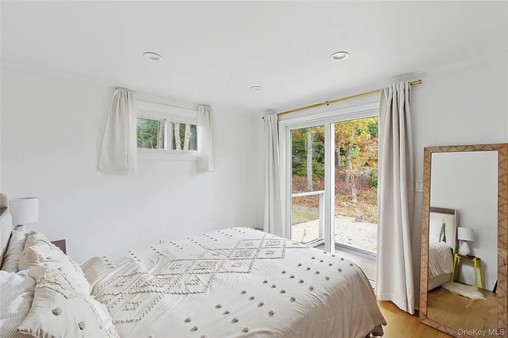 11 Shell Road Hampton Bays NY 11946