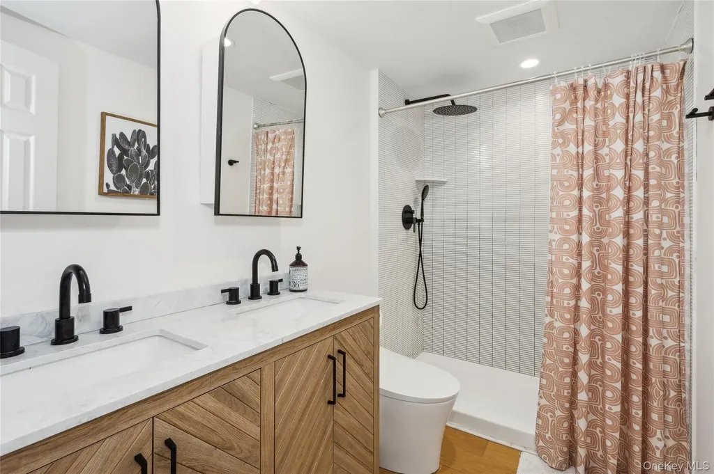 11 Shell Road Hampton Bays NY 11946