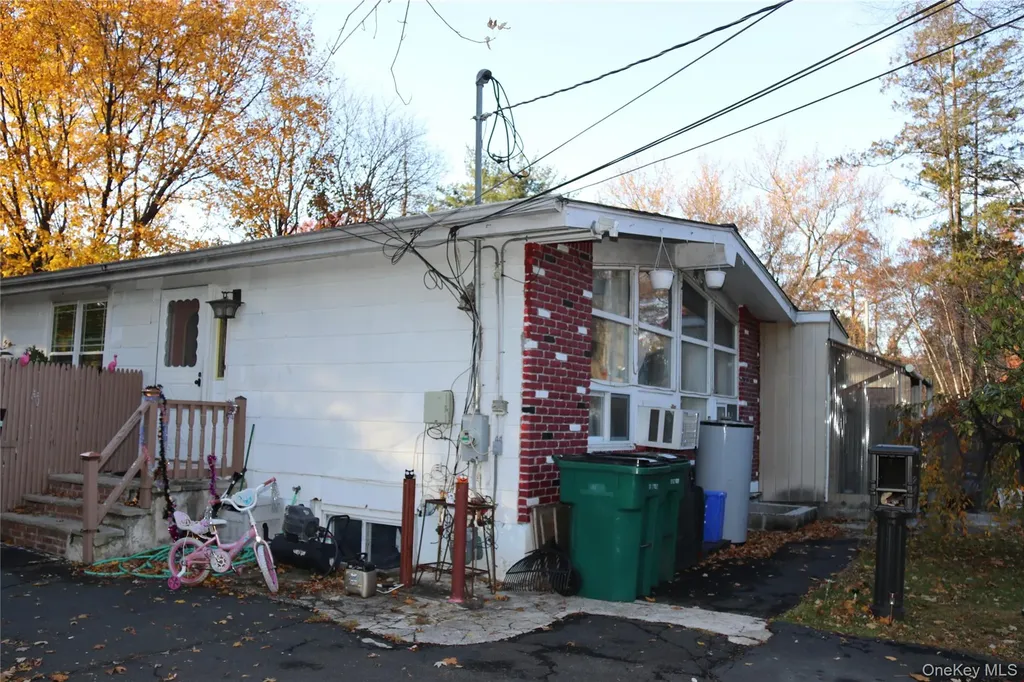 5 Carrie Lane Nanuet NY 10954