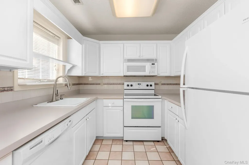 100 Sparrow Ridge Road Carmel NY 10512