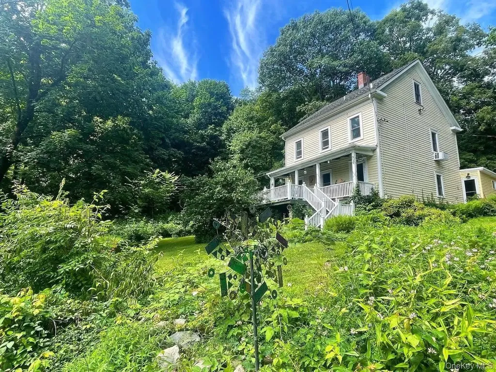 310 Oak Lane Newburgh NY 12550