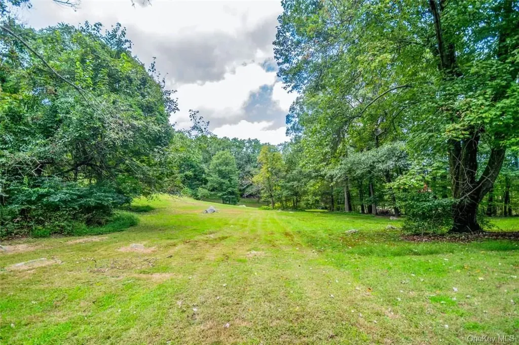 310 Oak Lane Newburgh NY 12550