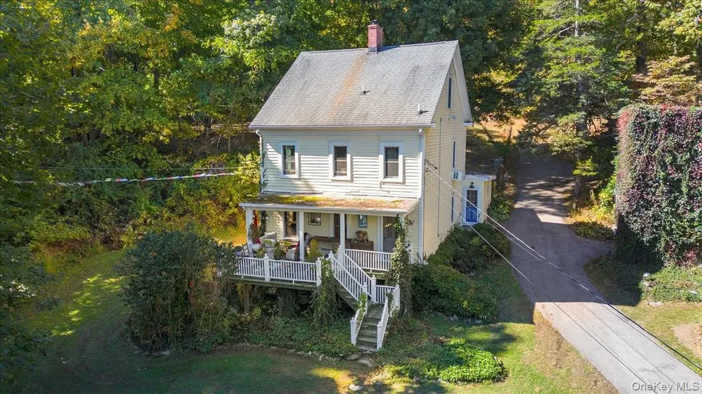 310 Oak Lane Newburgh NY 12550