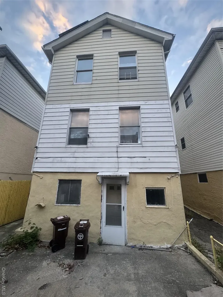 4346 Edson Avenue Bronx NY 10466