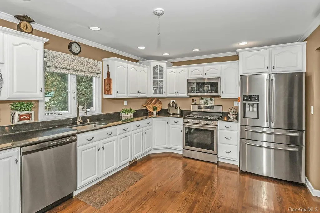 40 Burt Avenue Northport NY 11768