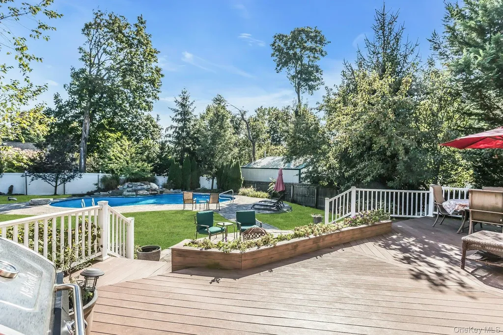 40 Burt Avenue Northport NY 11768