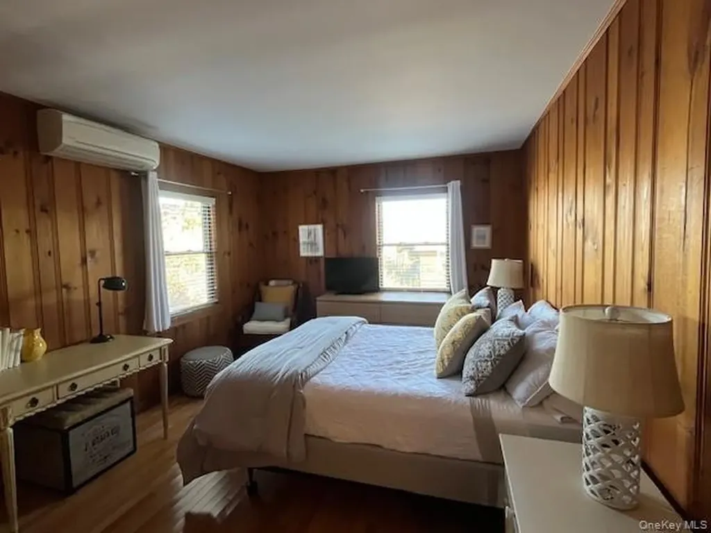 35 Sloop Walk Summer Club NY 11706