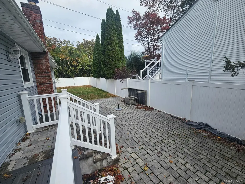 31 Brookhaven Drive Rocky Point NY 11778