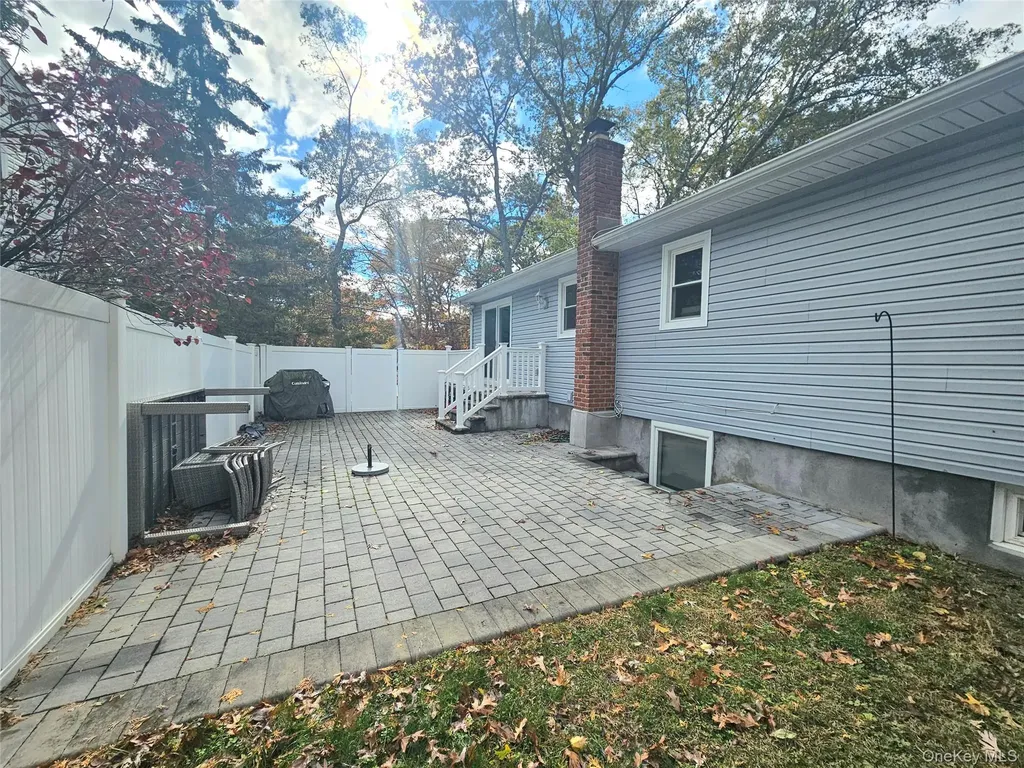 31 Brookhaven Drive Rocky Point NY 11778