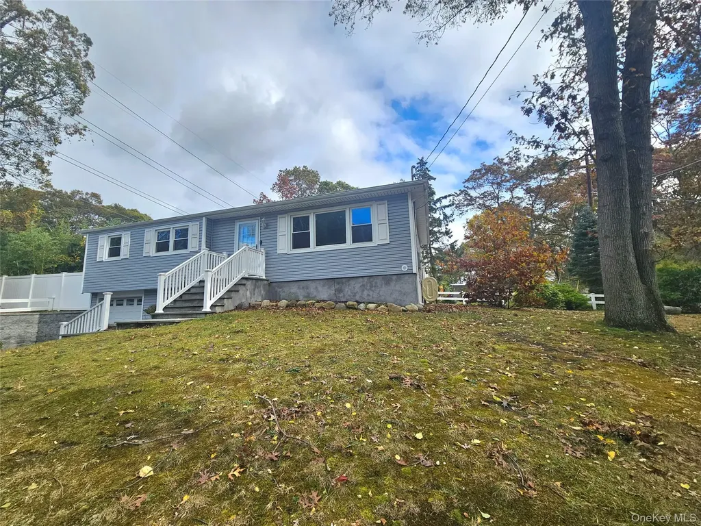 31 Brookhaven Drive Rocky Point NY 11778