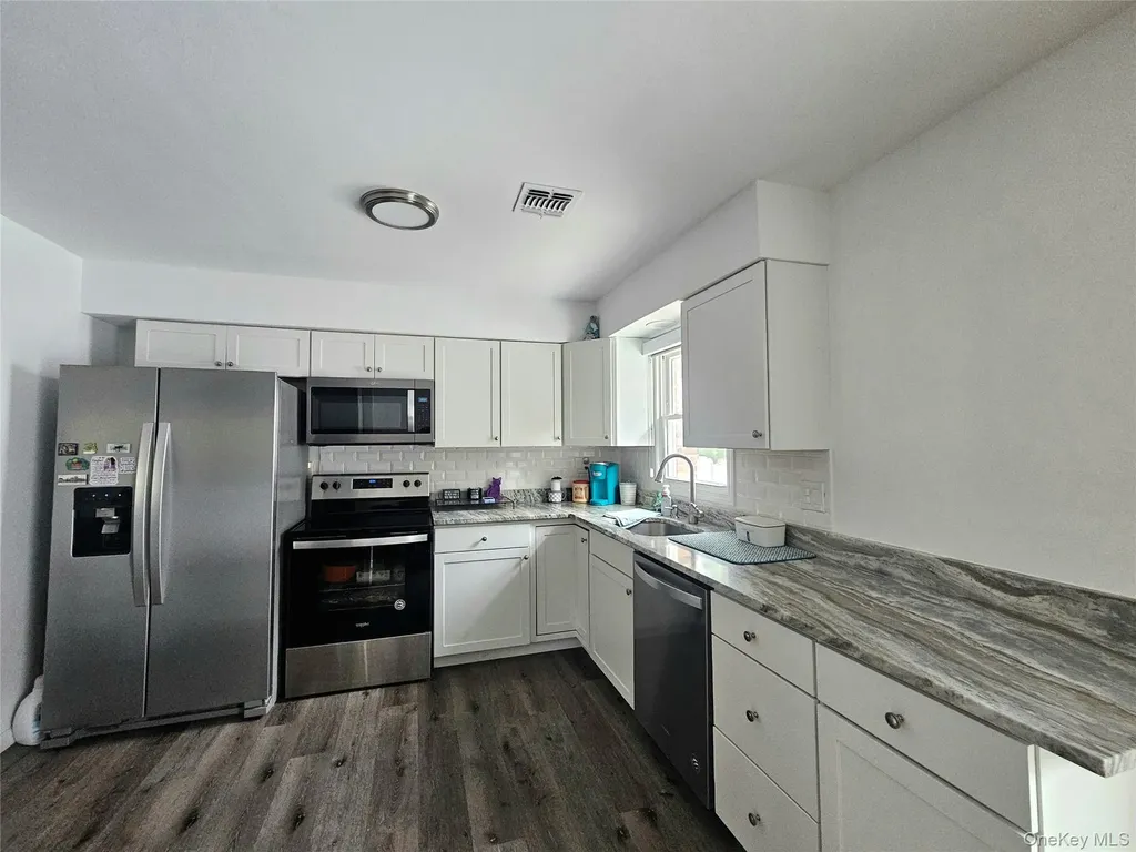 31 Brookhaven Drive Rocky Point NY 11778