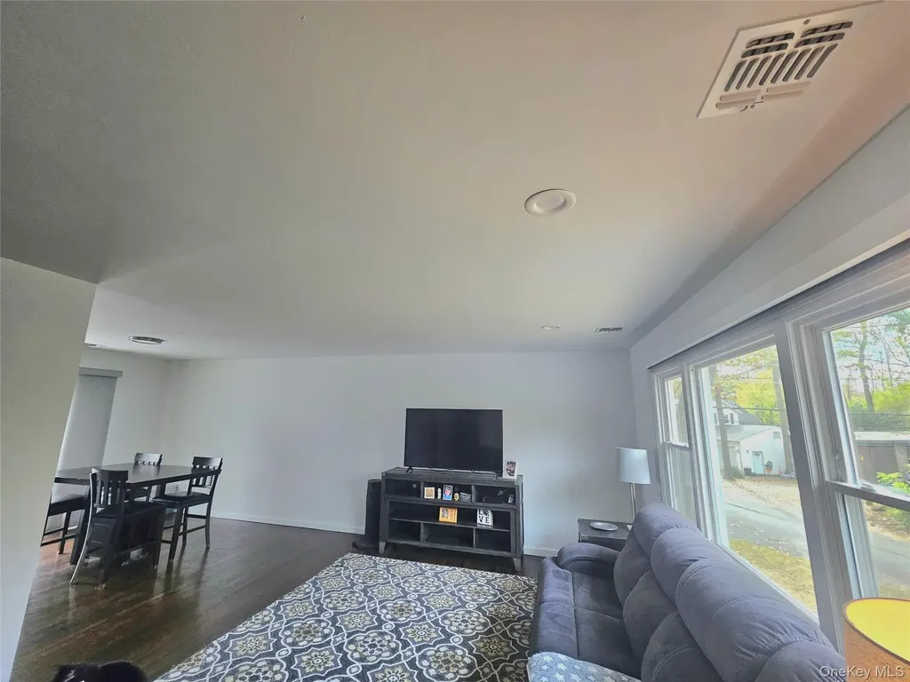 31 Brookhaven Drive Rocky Point NY 11778