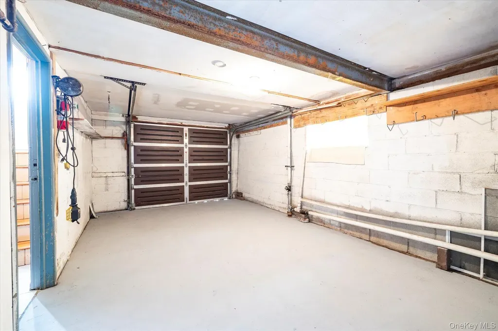 69 E 1st Street Freeport NY 11520