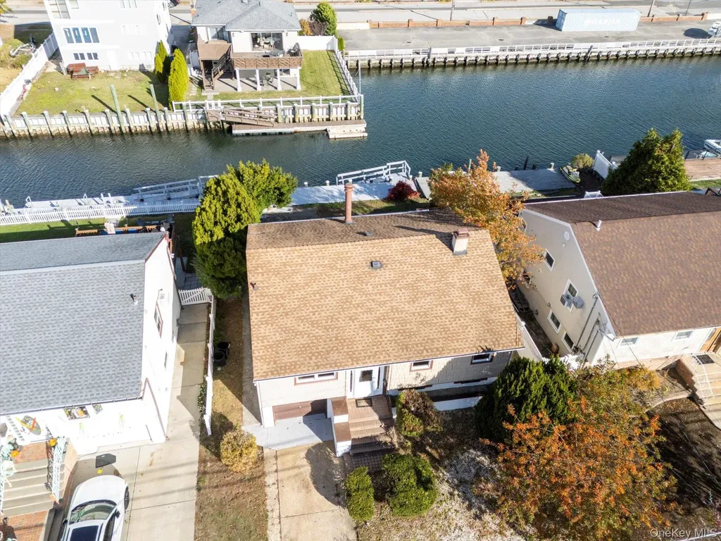 69 E 1st Street Freeport NY 11520