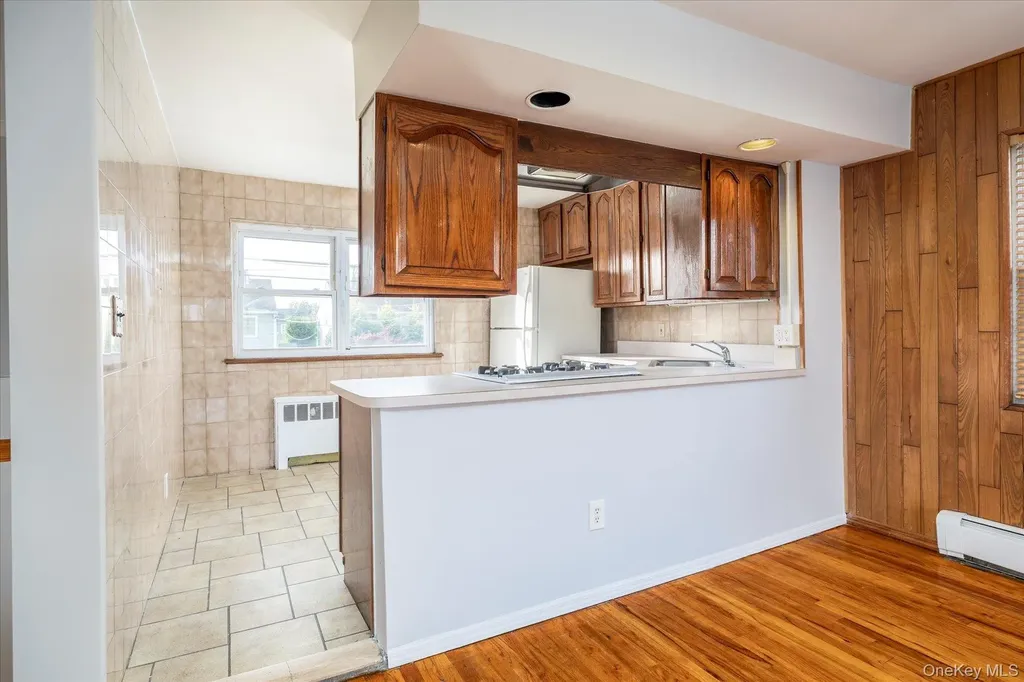 69 E 1st Street Freeport NY 11520