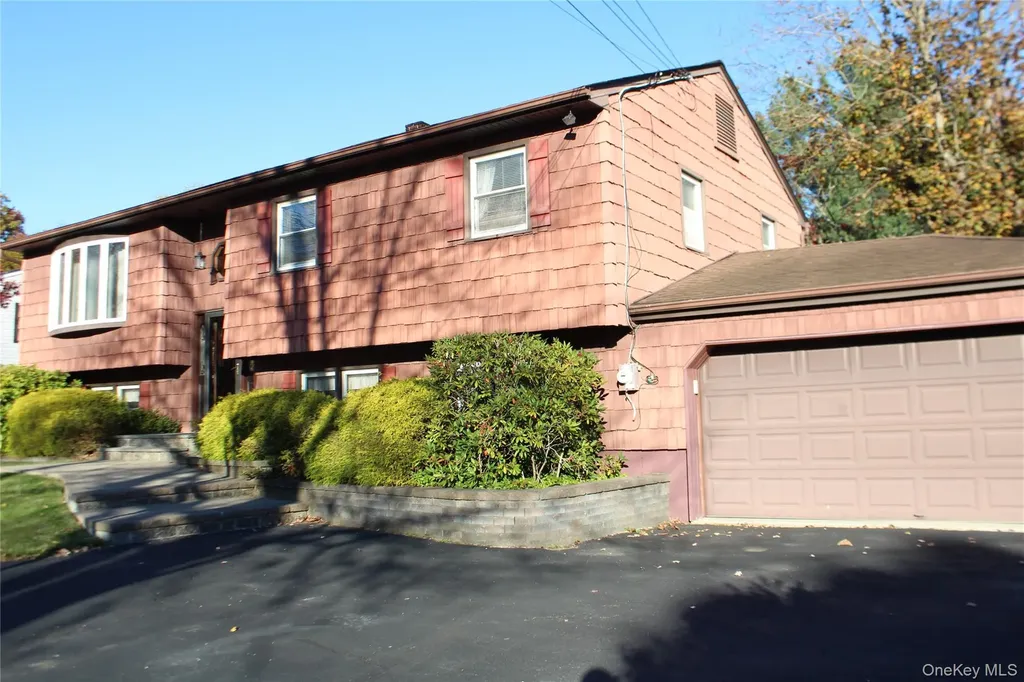 76 Friendly Road Mahopac NY 10541