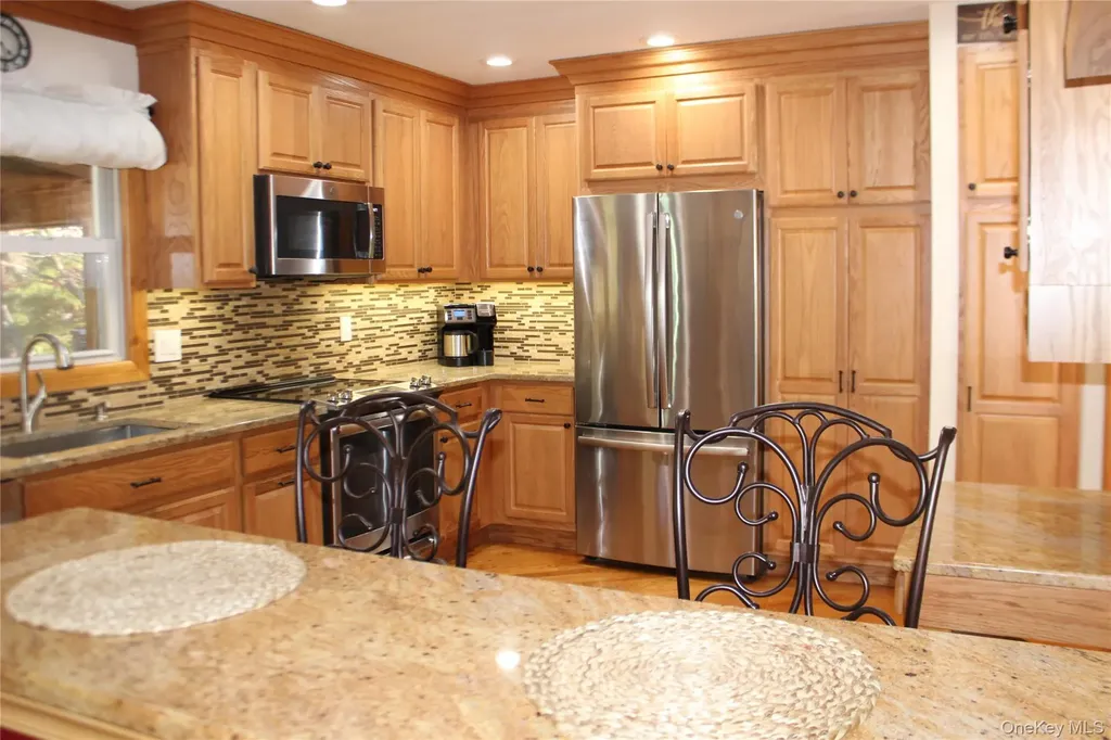 76 Friendly Road Mahopac NY 10541