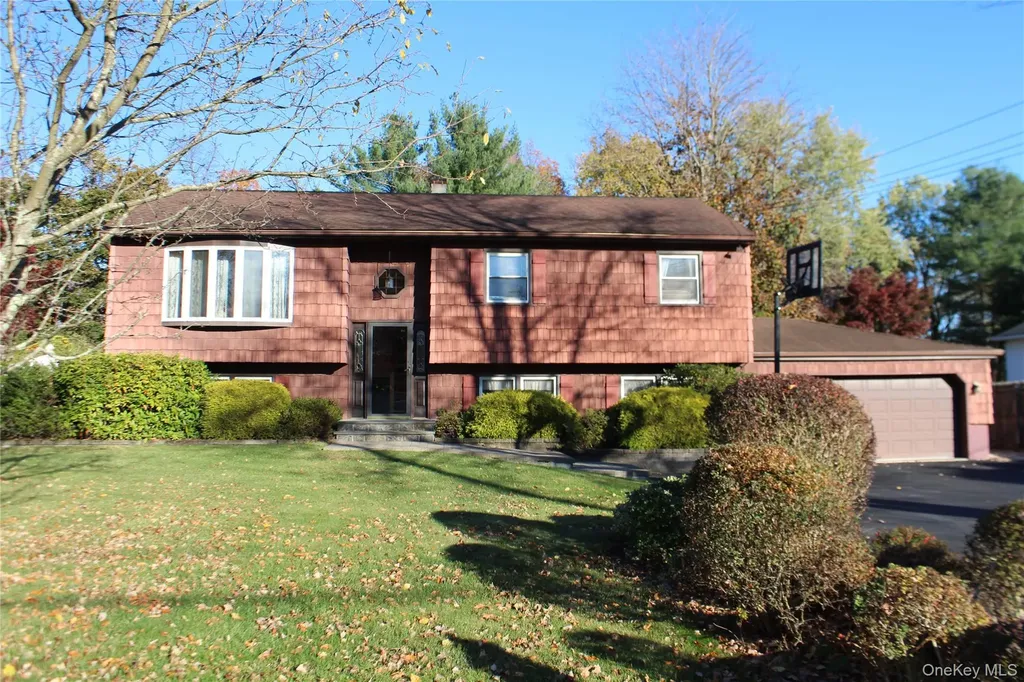 76 Friendly Road Mahopac NY 10541