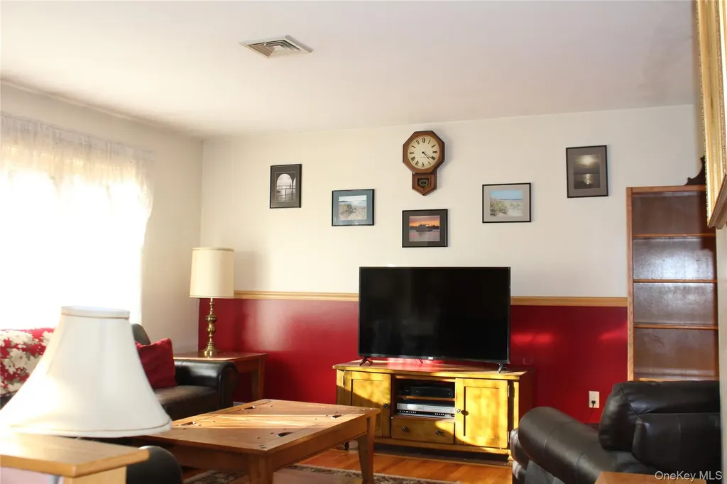 76 Friendly Road Mahopac NY 10541