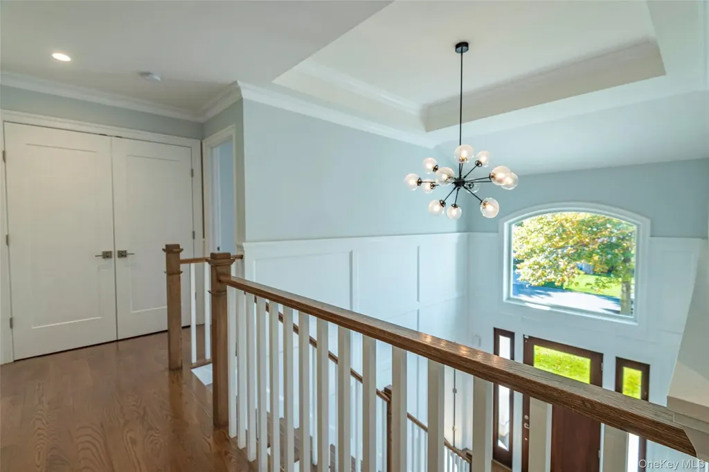 15 Grenfell Drive Great Neck NY 11020