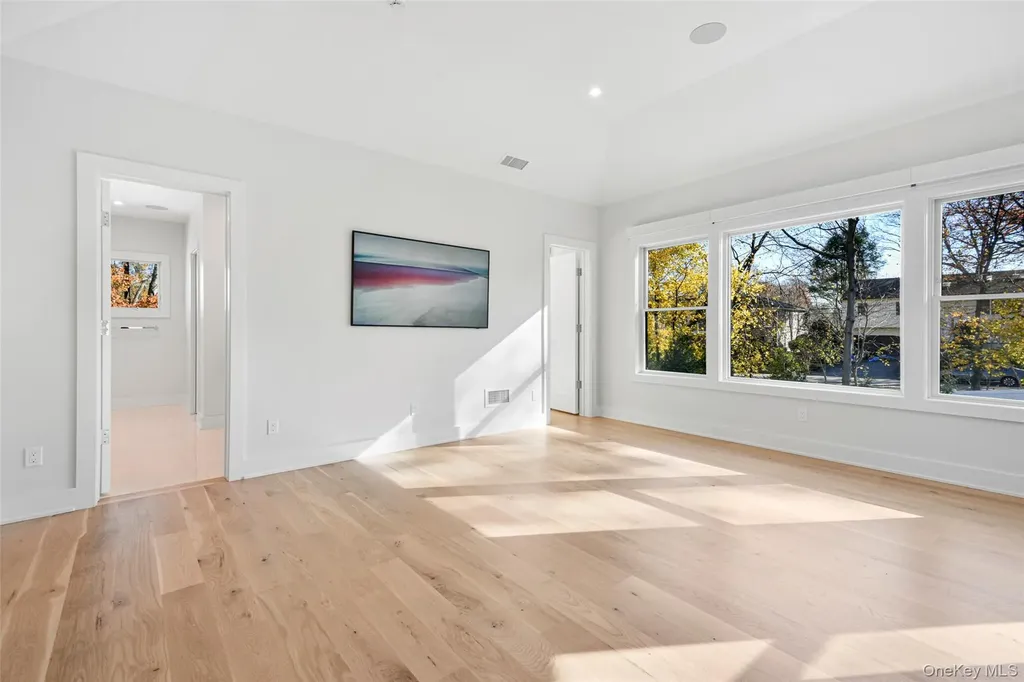 65 Myrtle Boulevard Larchmont NY 10538