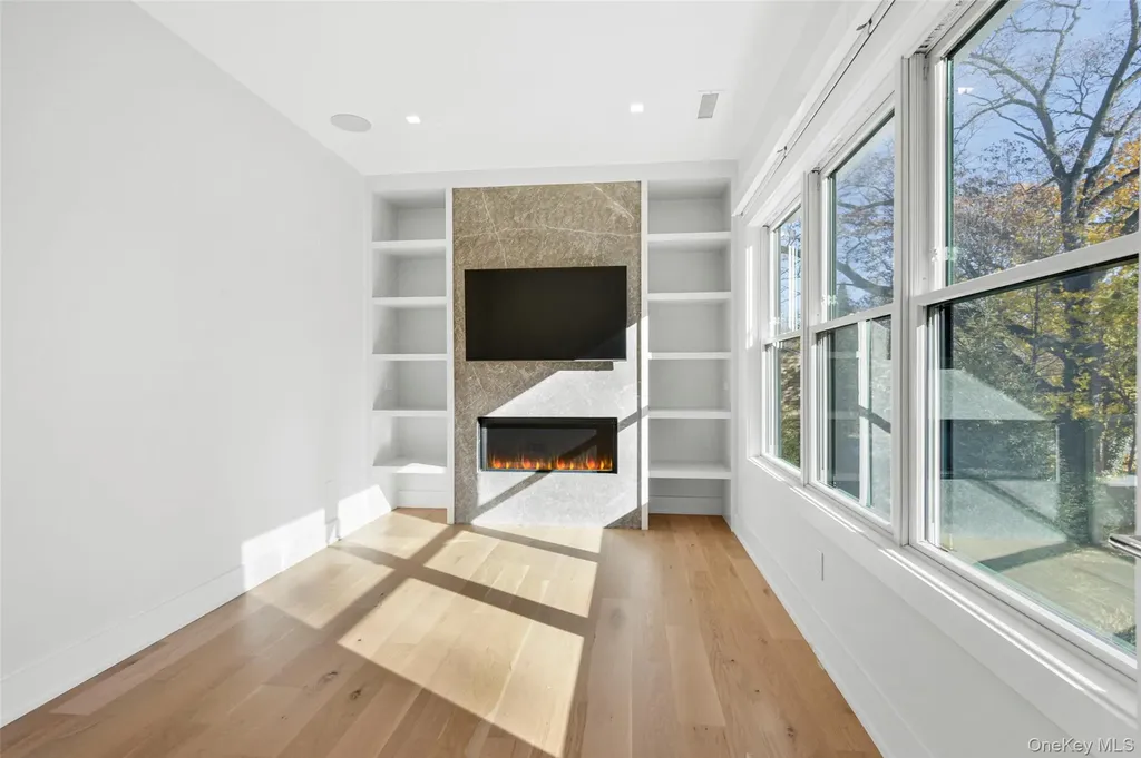 65 Myrtle Boulevard Larchmont NY 10538