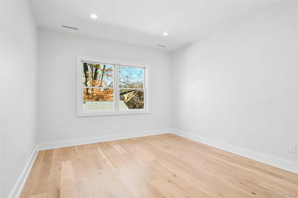65 Myrtle Boulevard Larchmont NY 10538
