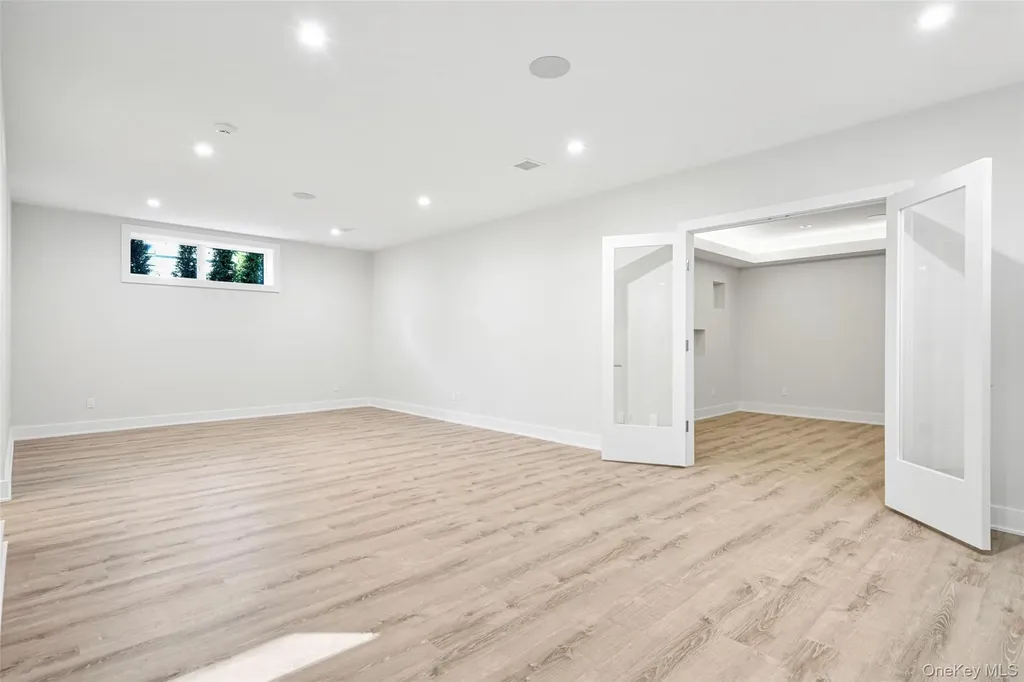 65 Myrtle Boulevard Larchmont NY 10538
