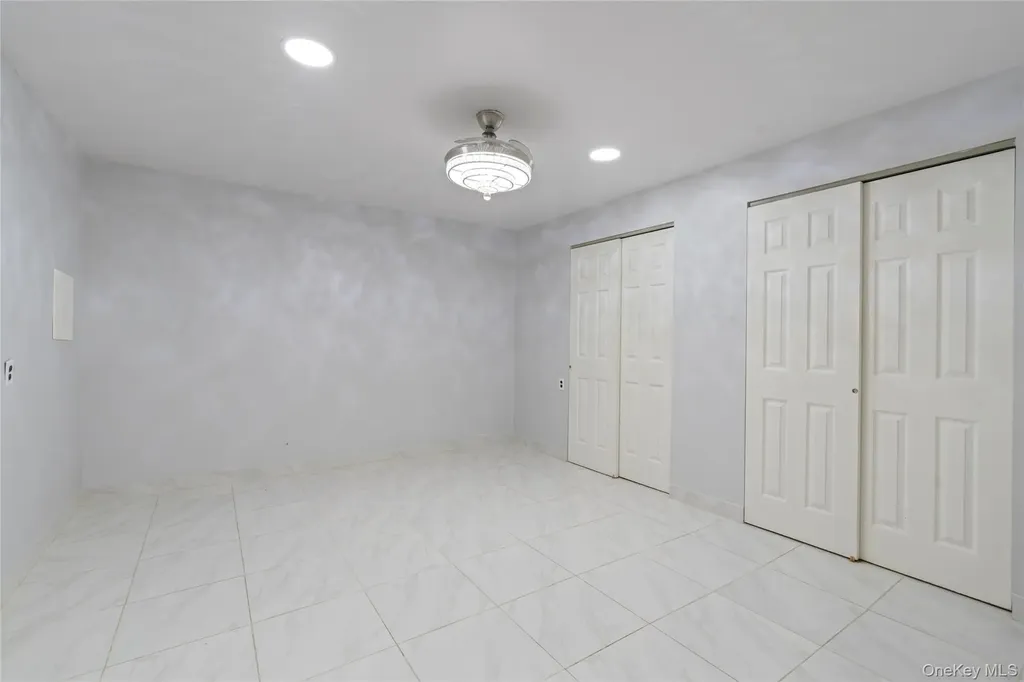 258 Half Hollow Road Dix Hills NY 11746