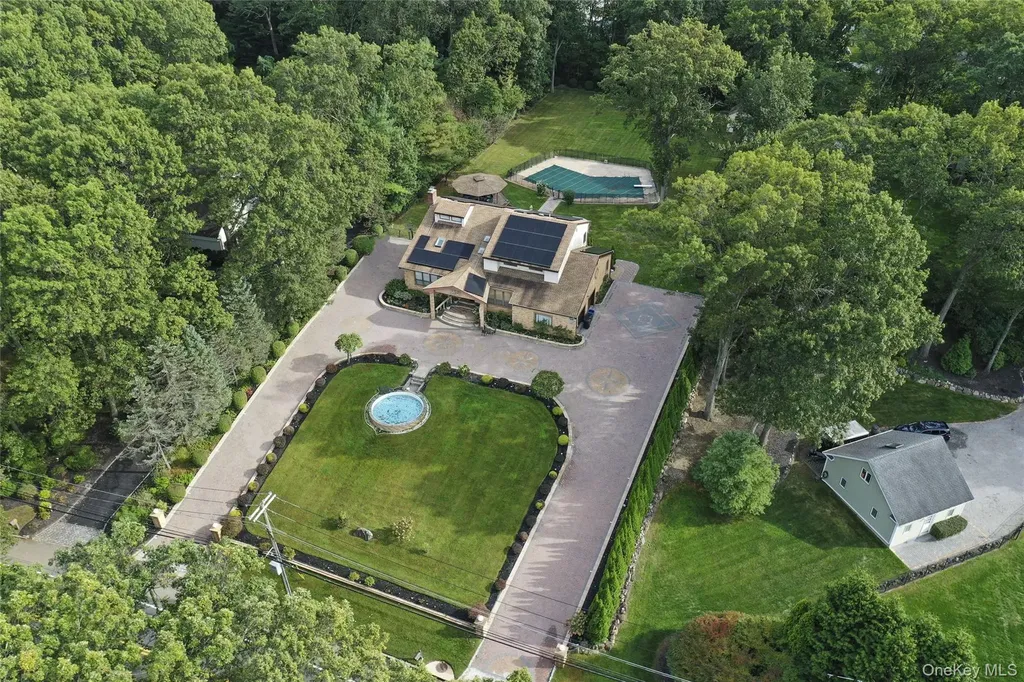 258 Half Hollow Road Dix Hills NY 11746