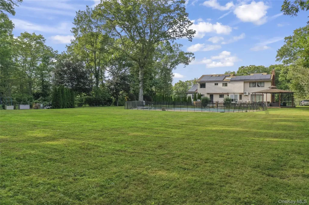 258 Half Hollow Road Dix Hills NY 11746