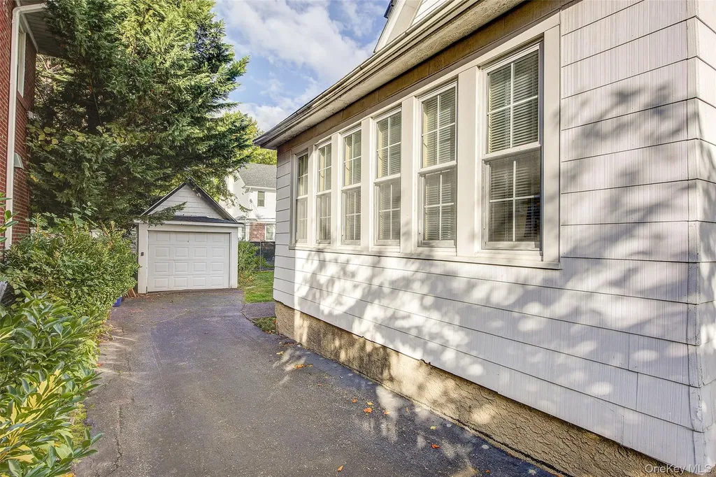 3520 159th Street Flushing NY 11358