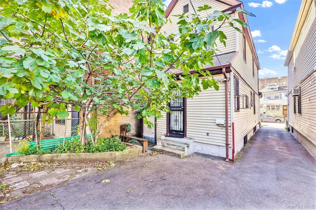 40-43 73rd Street Maspeth NY 11377