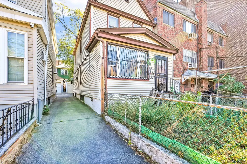 40-43 73rd Street Maspeth NY 11377