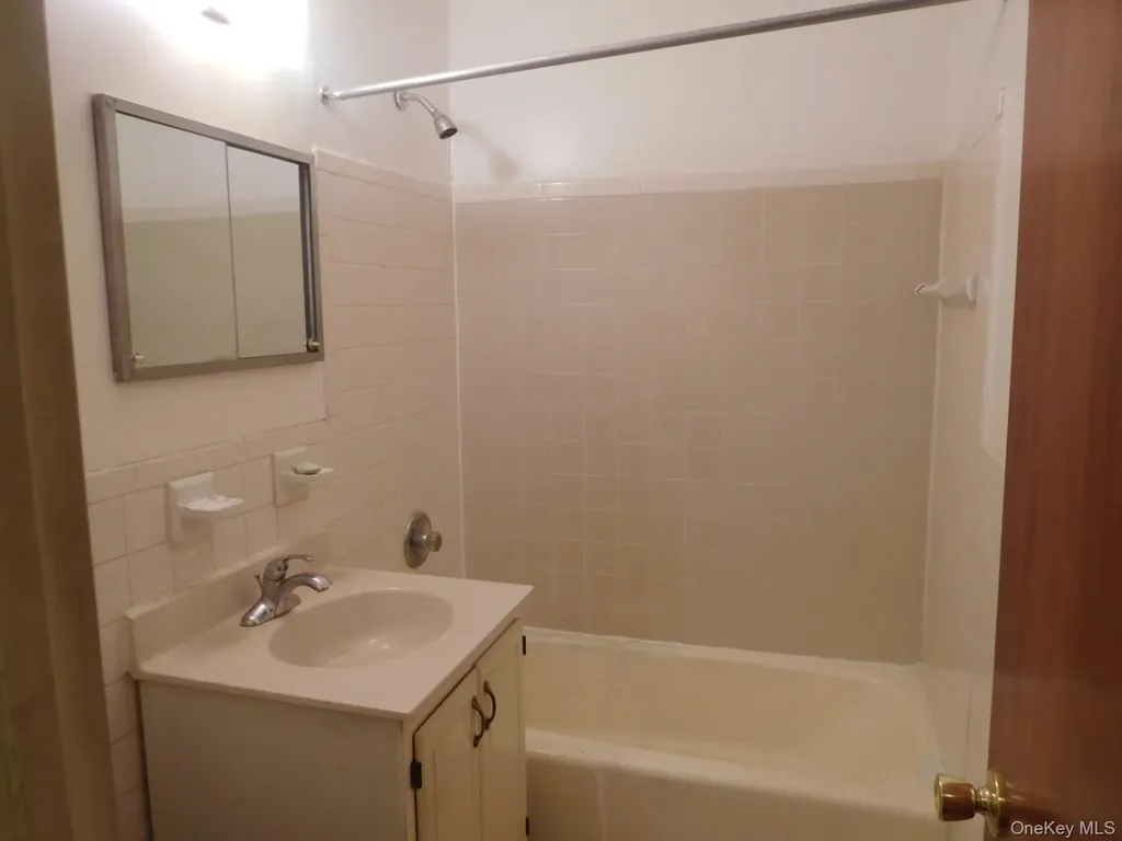 377 N Broadway Yonkers NY 10701
