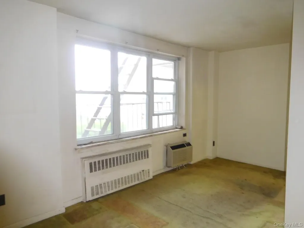 377 N Broadway Yonkers NY 10701