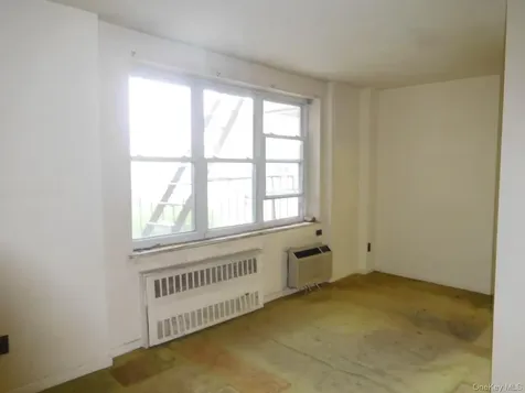 377 N Broadway Yonkers NY 10701