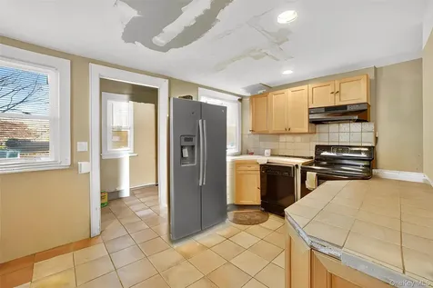 17 Mount Joy Place New Rochelle NY 10801