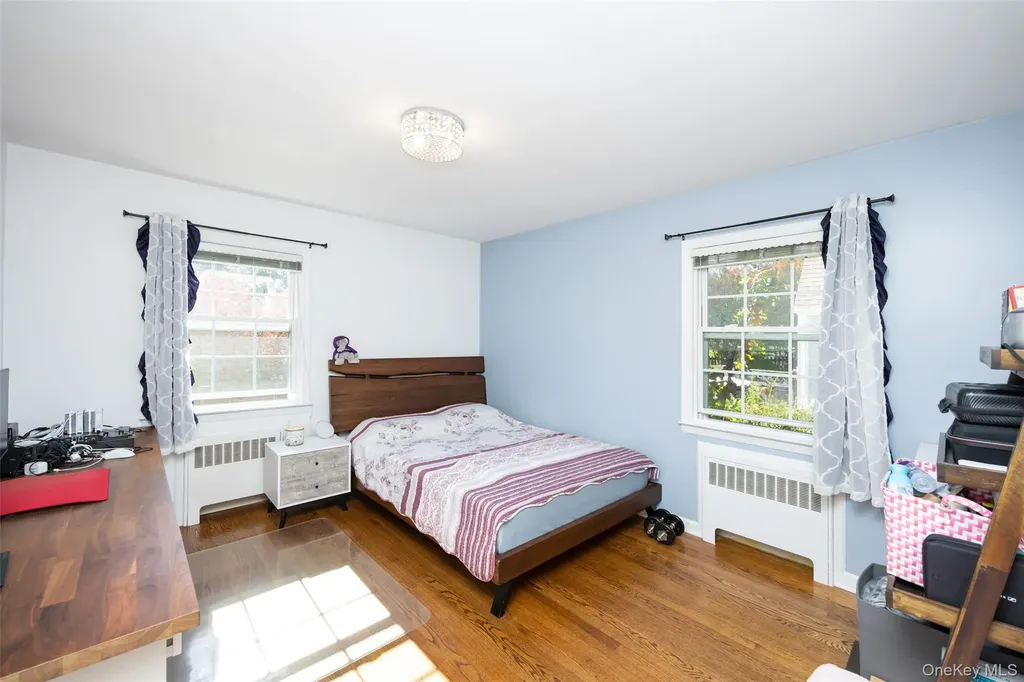 14 Cedar Street Greenvale NY 11548