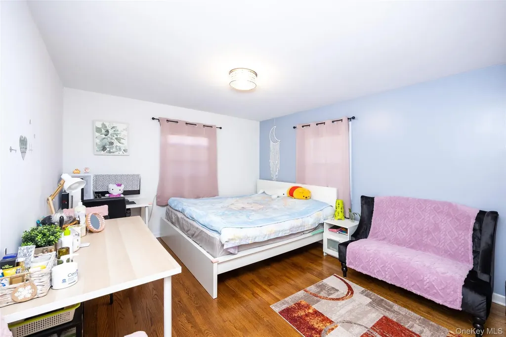 14 Cedar Street Greenvale NY 11548