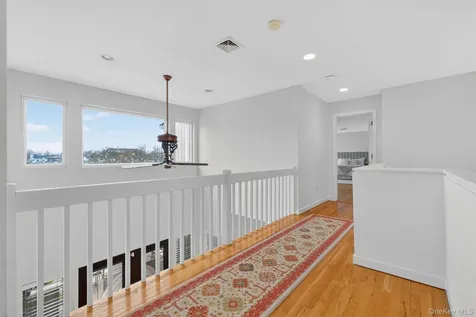 96 Cherry Hill Court Briarcliff Manor NY 10510