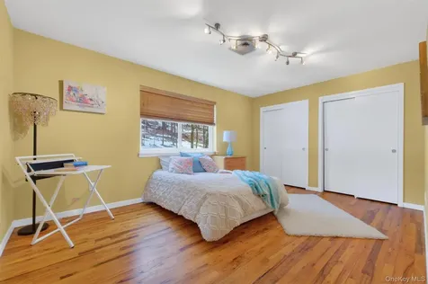 96 Cherry Hill Court Briarcliff Manor NY 10510
