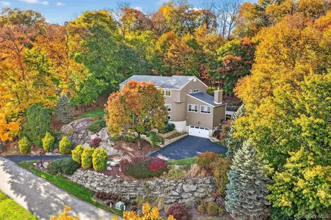 96 Cherry Hill Court Briarcliff Manor NY 10510